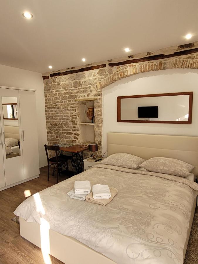 Sebenico Luxury Rooms Sibenik Exterior photo